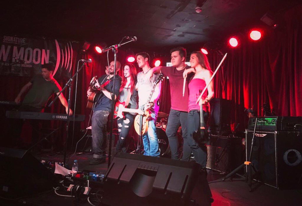 ohheyimella's tweet image. Only a couple of weeks now till we hit the stage @SeptemberFest_ 👊 we can't wait! Get your tix now 🙌 #ukcountry