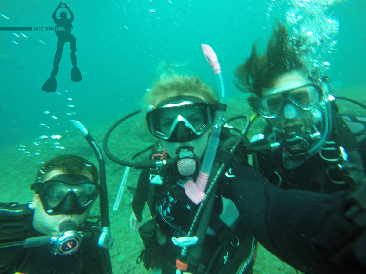 I_Like_To_Scuba's tweet photo. 🇭🇷 Absolutely beautiful here!! Super excited for some wrecks tomorrow!! 😀😀😀 #Croatia #Adventure #Divelife #Friends 🇭🇷 https://t.co/2pVA9BbTkL