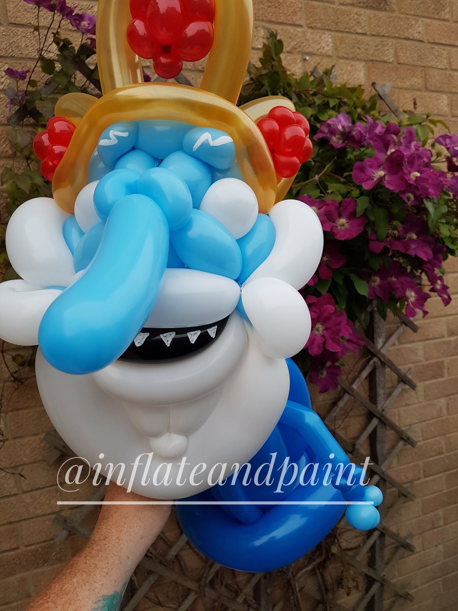 InflateAndPaint's tweet photo. #BalloonModels #AdventureTime #IceKing https://t.co/YBnk2v46oi