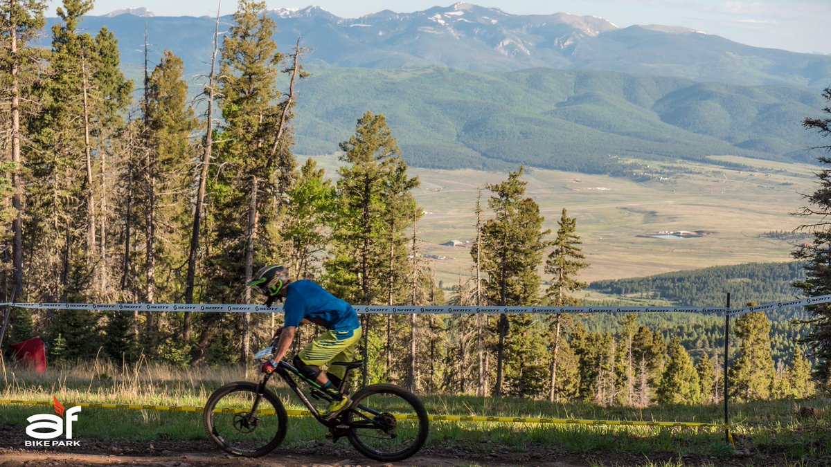 AFbikepark's tweet photo. Happy Labor Day! Get out &amp; play...and by play we mean RIDE #daysworthshredding https://t.co/maagGvLH9s