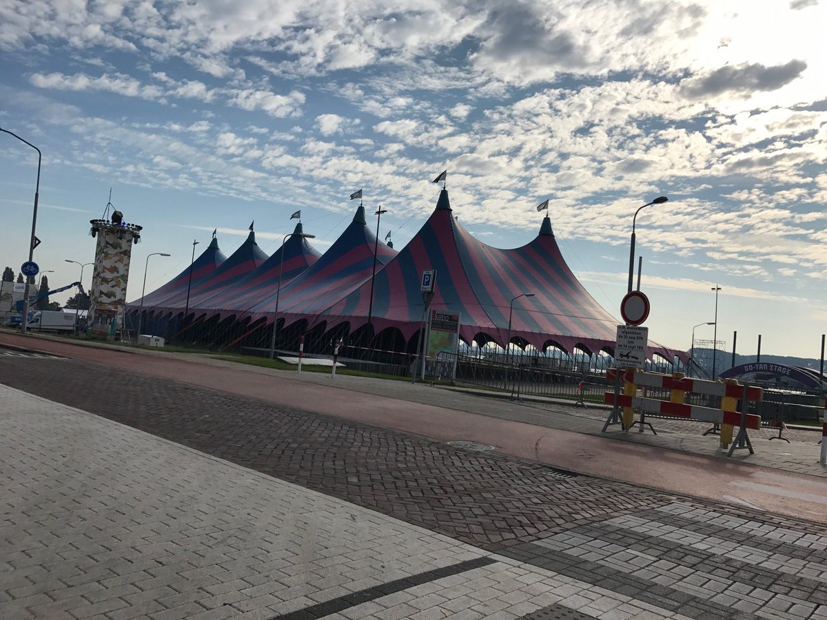 foxiznl's tweet photo. @appelpop ziet er al goed uit en mooie line-up weer dit jaar. Trots om dit evenement te sponsoren. #tiel #appelpop https://t.co/B1mQbPD7Dz