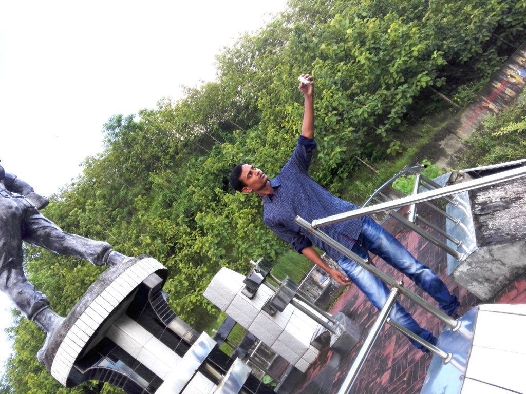 amitchowdhury86's tweet image. শহীদ আব্দুর রব স্মৃতি স্তম্ভ