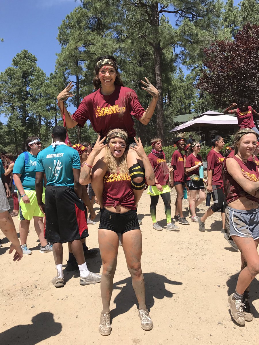 Humble_Beast's tweet photo. Survivor Weekend was amazing! ππ½ with these strong, beautiful, smart young ladies! πͺπΌπ
πΌπ₯β€οΈ #SurvivorWeekend @hopechurchtempe #southside https://t.co/yCkVslK9U9