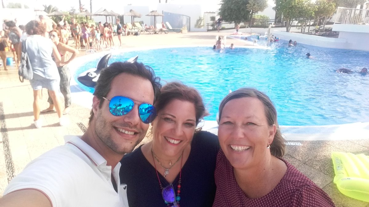 Nice evening shared with #Jardinesdelsol and #clubdelcarmen.
@Jhansenjds <a href="/LuisDiamondri/">Luis Diamondri</a>