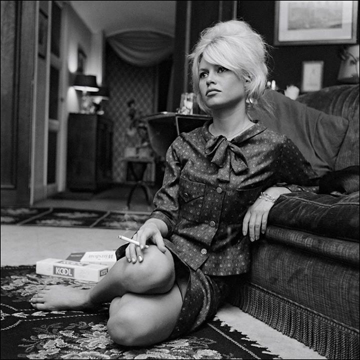 MorganeHeels's tweet photo. Icônes de style : Brigitte Bardot, via Exclusif Paris https://t.co/NEUdnLcAW0 https://t.co/X9duybz9t3
