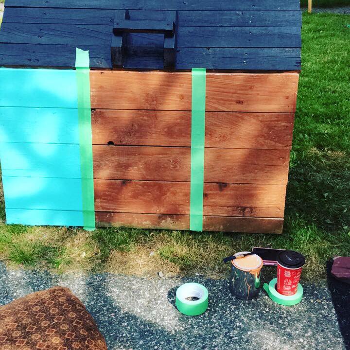 newfiejo's tweet photo. Who doesn't love a good paint job #painting #garbagebox #yyt #holidaymonday #relaxation https://t.co/zfv9fbIxmy