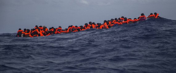 #article13 Merci <a href="/DamienCAREME/">Damien CAREME 🌍</a> <a href="/benoithamon/">Benoît Hamon</a>, du soutien POUR que sur Terre, plus aucun humain ne soit illégal article13.wesign.it/fr