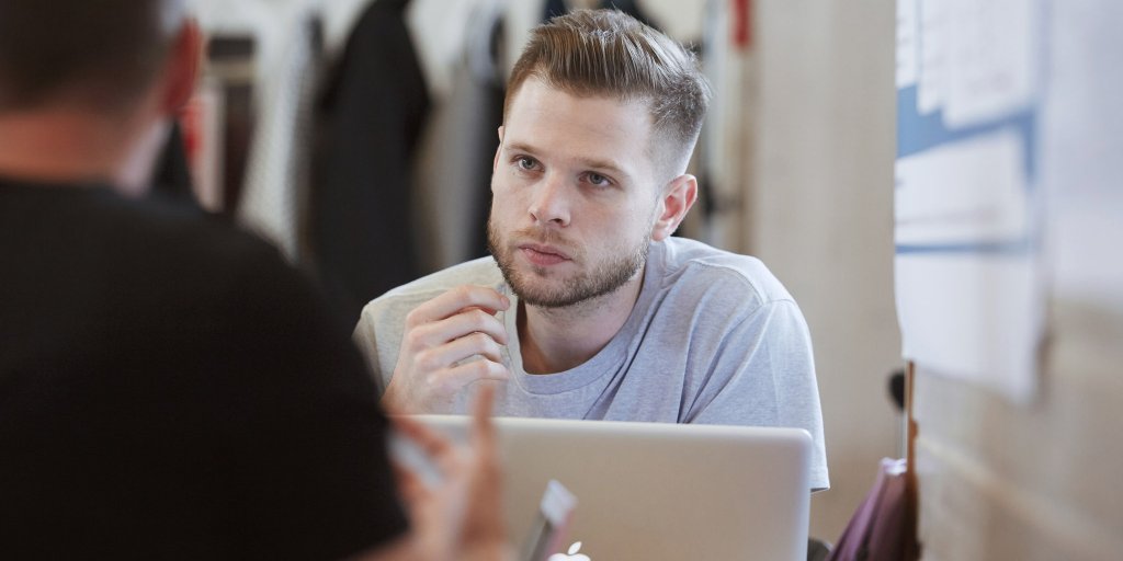 insidercareers's tweet photo. 6 websites that will help you build your résumé if you don’t know where to start https://t.co/CMasyOP1GS https://t.co/sFgh1Fa3om