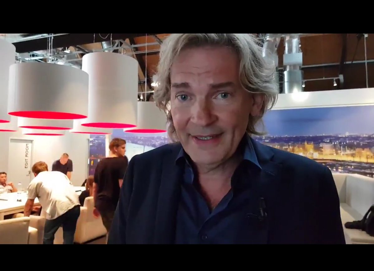 Eusszzz's tweet photo. Broers.....
#zelfdekapper
#TomenMatthijs
#dwdd https://t.co/AMiF7x50Z6