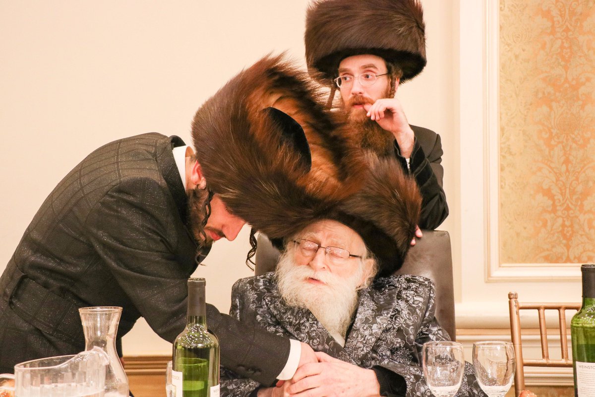 dovidalk's tweet photo. no words can describe the feeling at lest nights wedding #טשערקאססיגעיט calling up such a holy tzaddik Melbourne Ruv Shlit"a https://t.co/54enwFGWI6