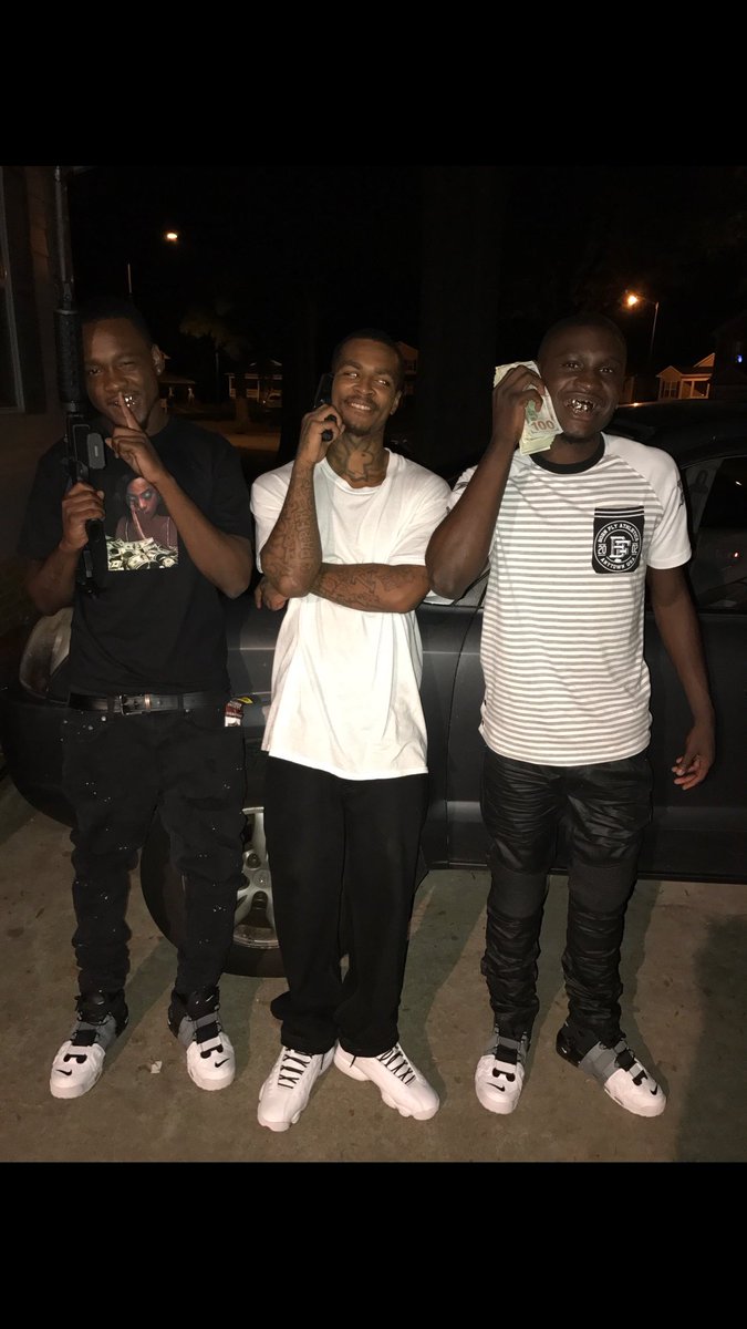 GoldmouthLEE2's tweet photo. Trap trap ‼️‼️‼️ https://t.co/NGAh6hu6yu