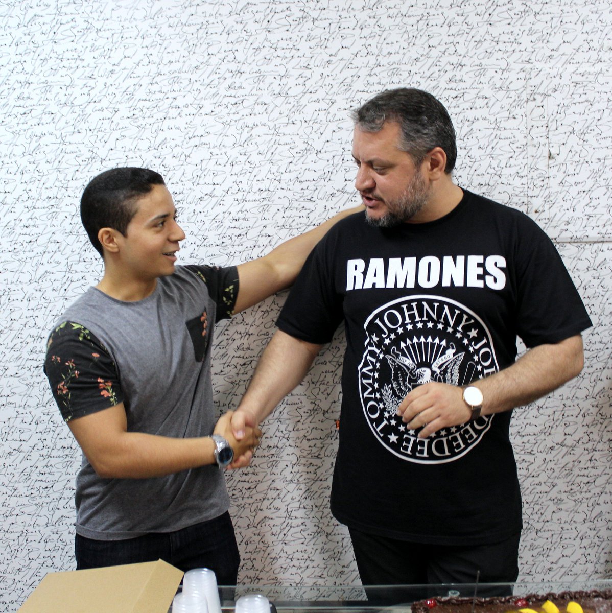 r2comunicacao's tweet photo. Valeu, Vitim! Você vai deixar saudade. <3 #TimeR2 #ClippingBoy https://t.co/l0ACvxz23R
