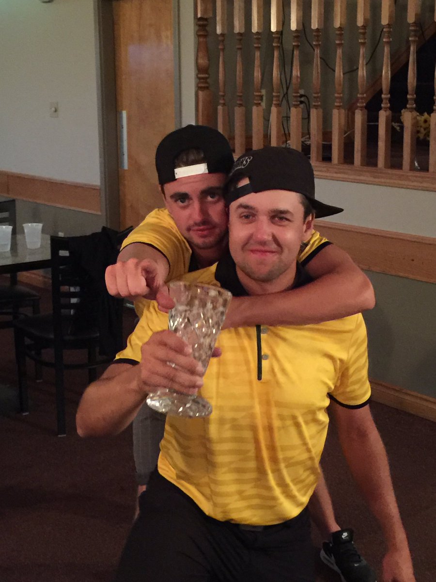 GDesroche's tweet image. Ya Ya........... F Ya Team GOLD couple #Beauties #2Gloves #Broomstick #TarpsOff @PictureButteGC