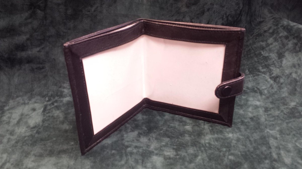 Keep your license protected with our soft leather single window license holders!!! ONLY £10!!!