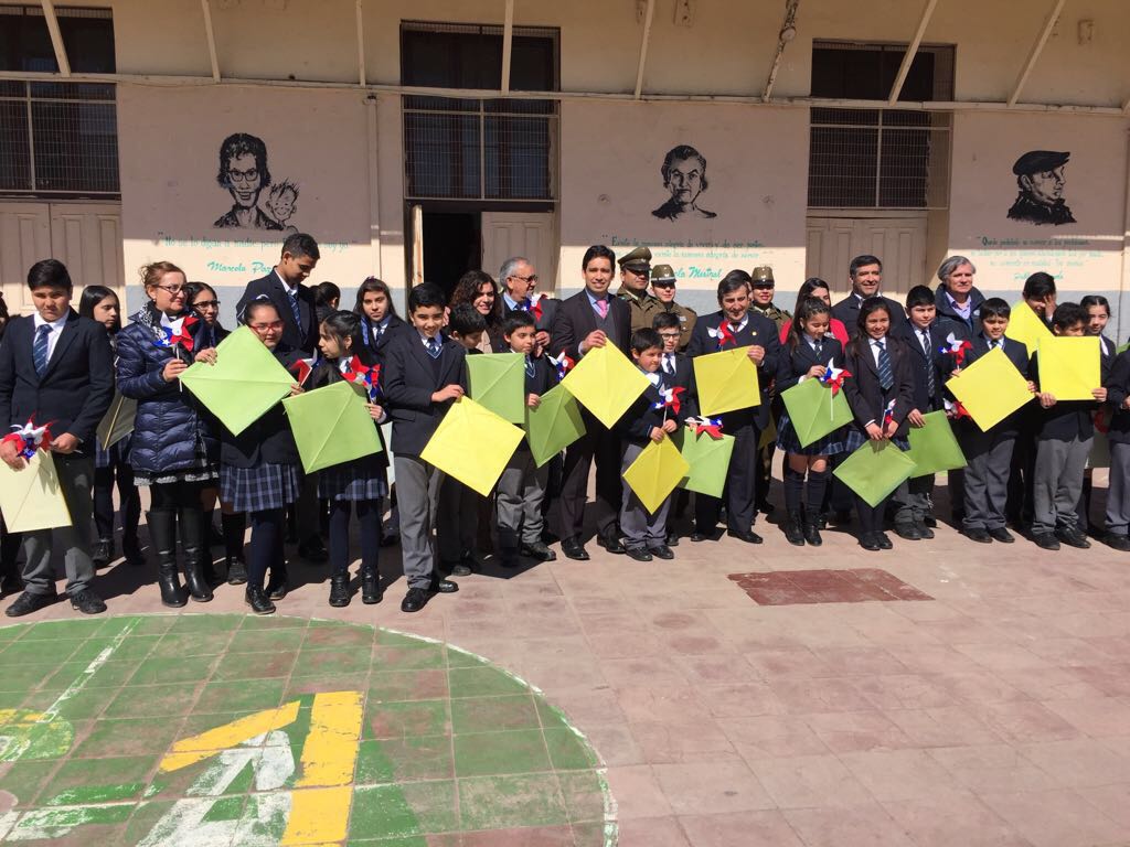 CGE_Clientes's tweet photo. En escuela Carlos Salinas de Talca, #CGED Maule inició campaña “Eleva tu volantín, más allá del cielo” https://t.co/1NHFXJoZCx