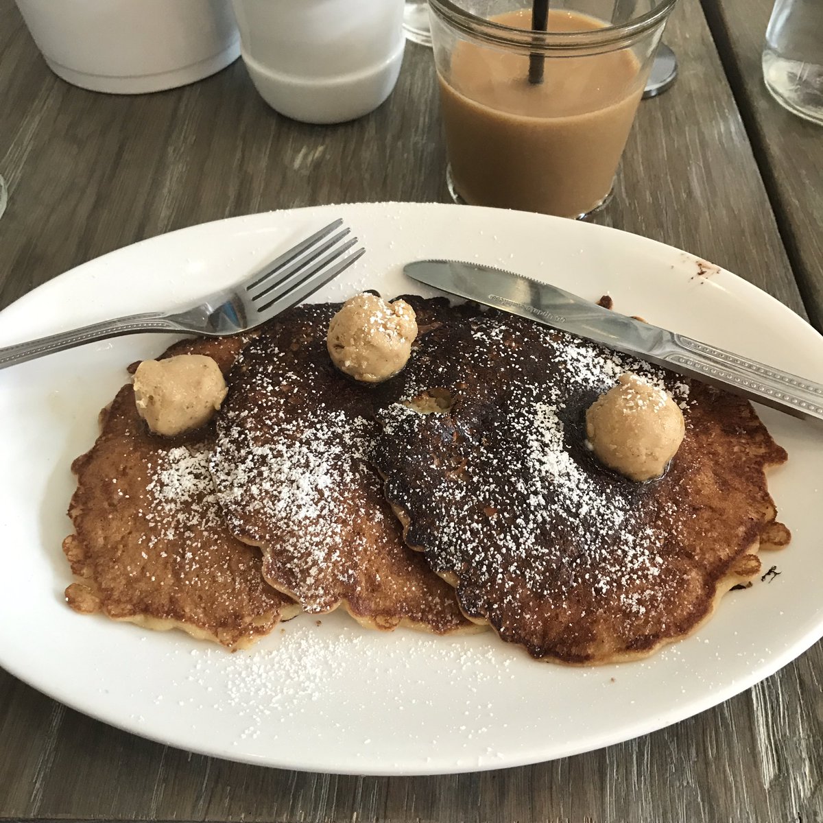 ConroyForReal's tweet image. Update: pancakes were tha case