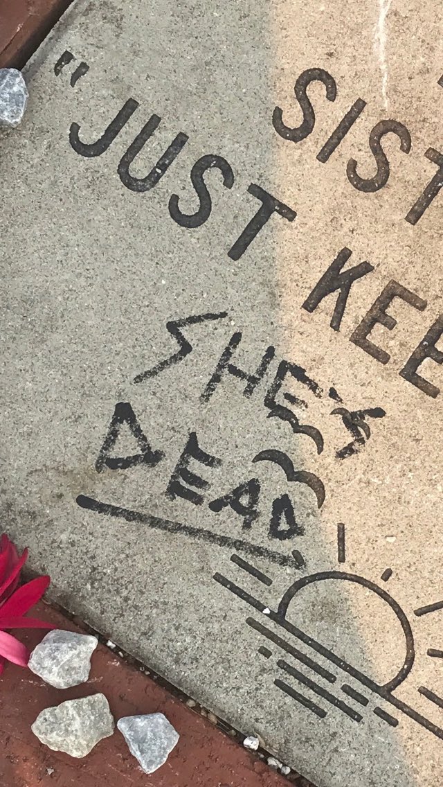 jessshaaw's tweet photo. Just wondering what the point of this was https://t.co/6fbtgZmPr9