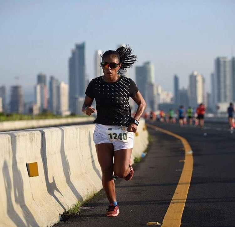 policiadepanama's tweet photo. La Teniente Yeimi Castillo de la PN, ocupó el 1er. lugar en los 5km de la 4ta. Carrera Melo. #LoFitSeNota #SíAlDeporte https://t.co/9Bn0RhsNfN