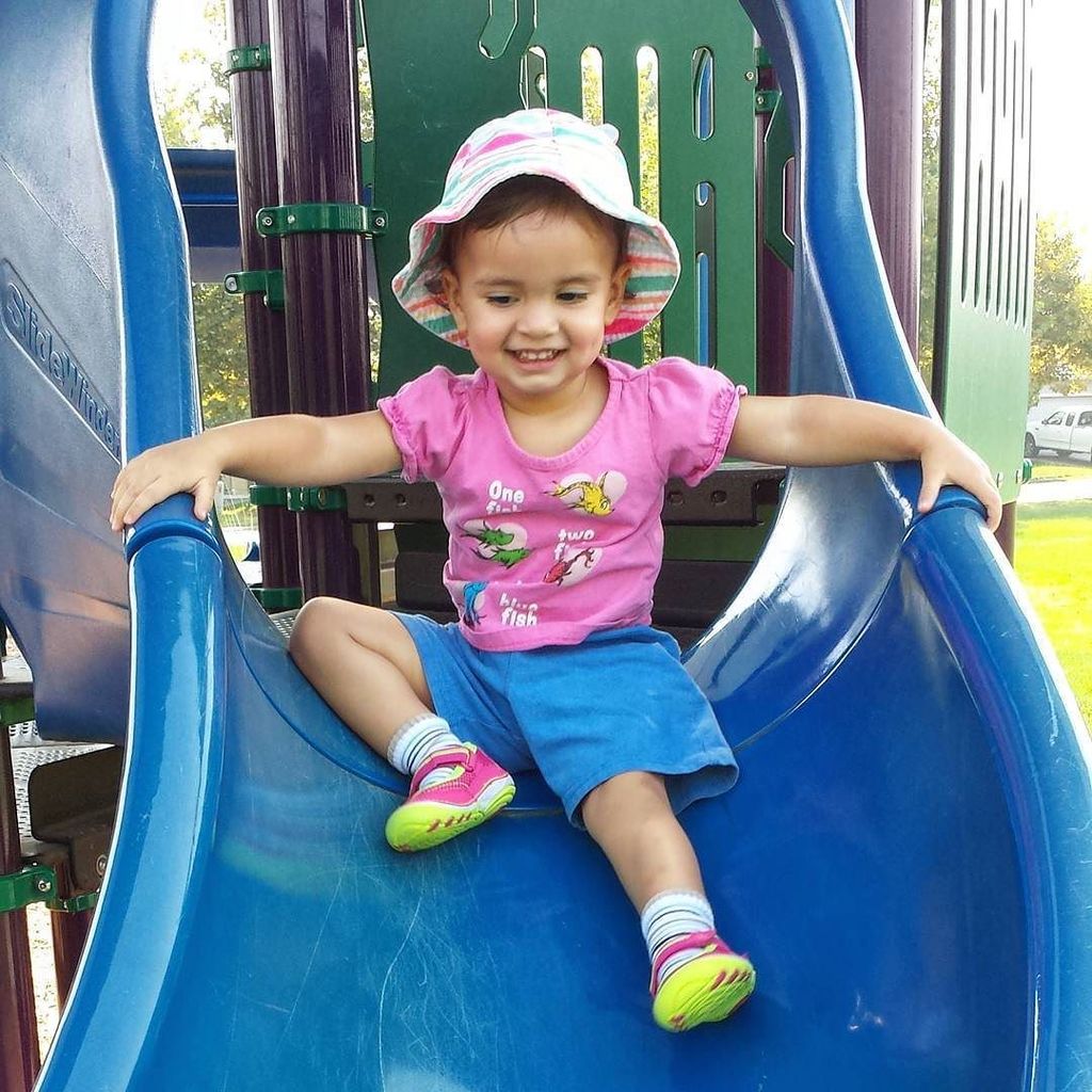 alldonemonkey's tweet photo. Someone was excited to get to the park this morning! ¡Lista pasta jugar en el parque! .
.
.
.
#mkbkids #kbn #momso… https://t.co/rGWlh9pmNS https://t.co/F3qf173Ao1