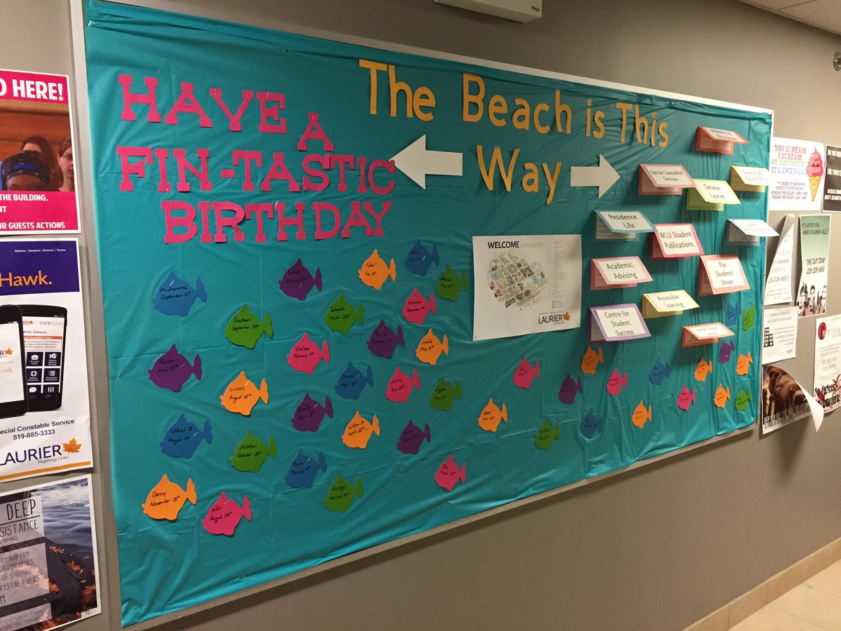 LaurierOWeek's tweet photo. Life's a beach and so is #LaurierOWeek17. A good beach too! Where the weather's nice and the water's just right 👌🏼🏖
#moveinday #expo4 https://t.co/XzC4xd3W6q