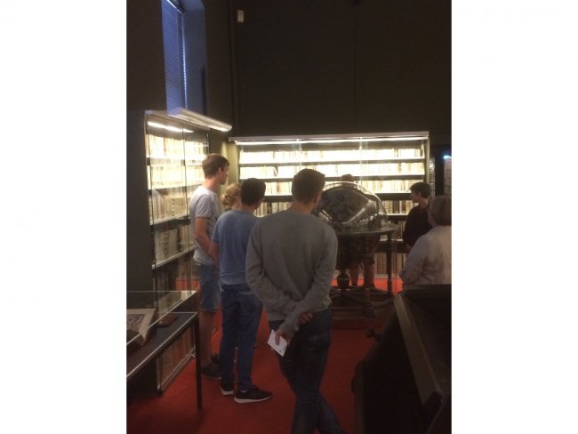ursulaschule's tweet photo. Und dann war da noch das #Literatur-Seminar in #Wolfenbüttel
https://t.co/Lf0YWnli27 https://t.co/cXPKGCxrN5