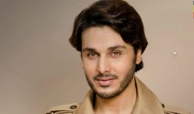Ishqthemusical's tweet photo. Tune in to @bbcasiannetwork at 11am tomorrow to hear our leading man @Ahsankhanuk talk about his stage debut: https://t.co/UWTB3mrRwn https://t.co/w4M0DqnAV8
