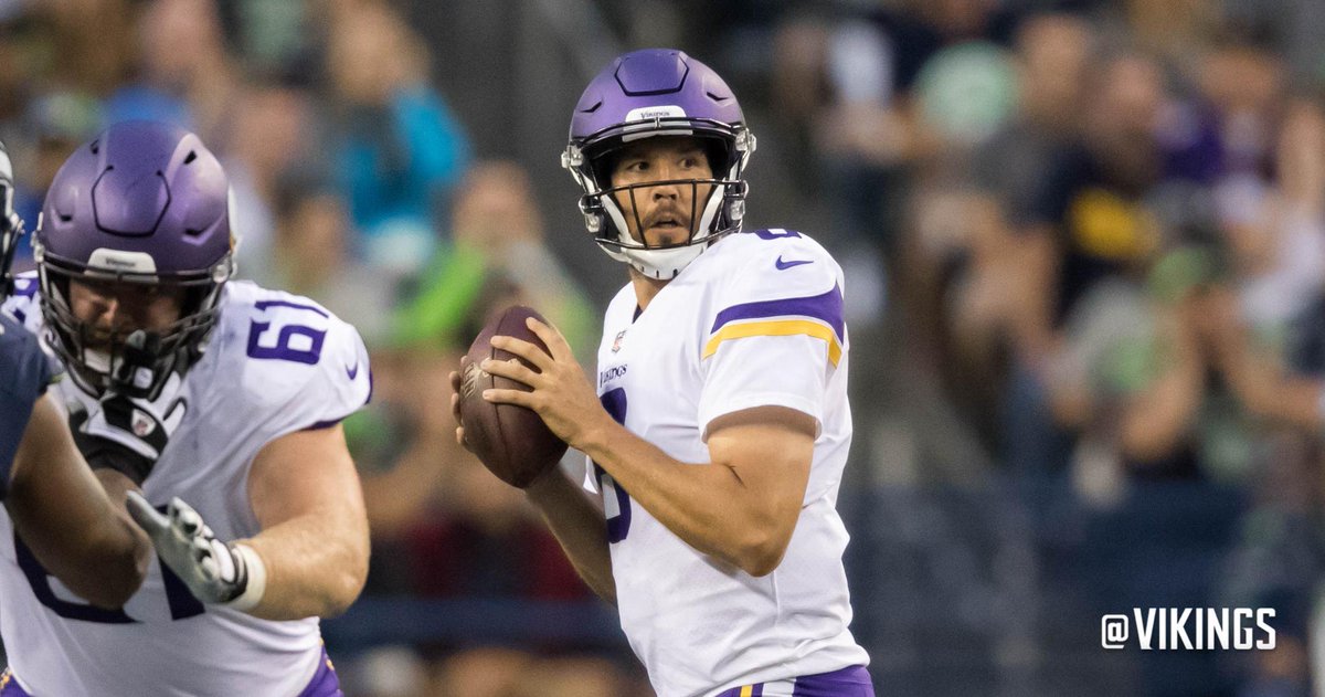 Jon Gruden thinks Sam Bradford deserves a medal for the toughness he showed in 2016.   📰: mnvkn.gs/Qjj1kD https://t.co/K5s3rKyU9K