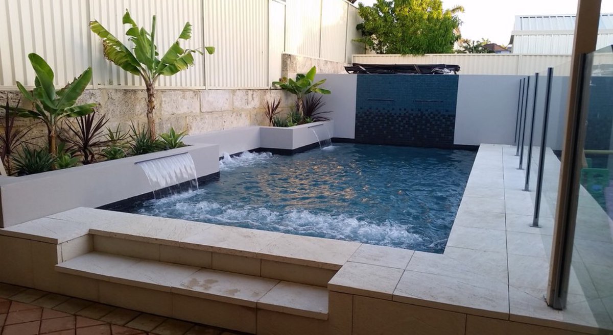 Decoorpic's tweet photo. مقاس مسبح خارجي
3,5*7,5 m
#Pool https://t.co/TlOw3U3Ybf