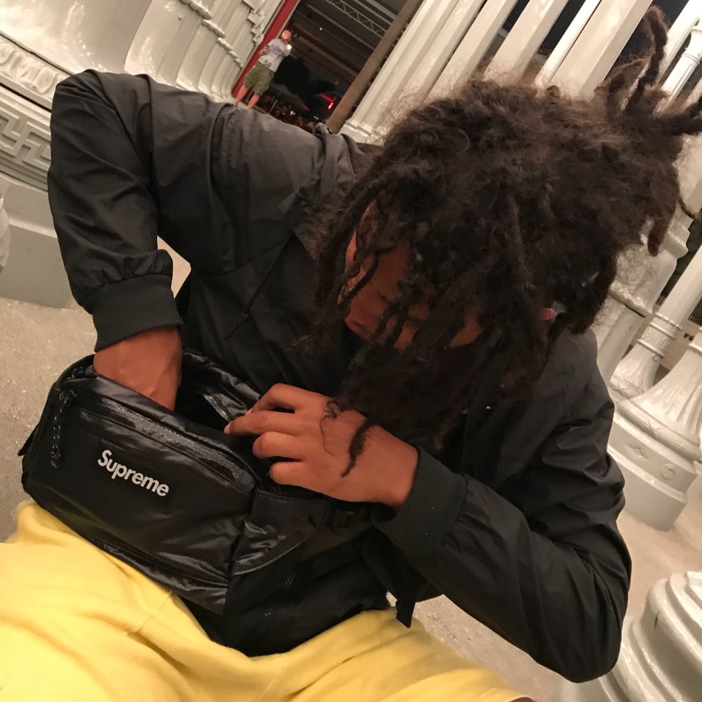 Cashhh_Ronny's tweet photo. #Nvmb https://t.co/vikzxxSQWg
