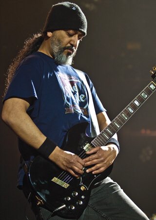 Happy 57th Birthday to Kim Thayil! 