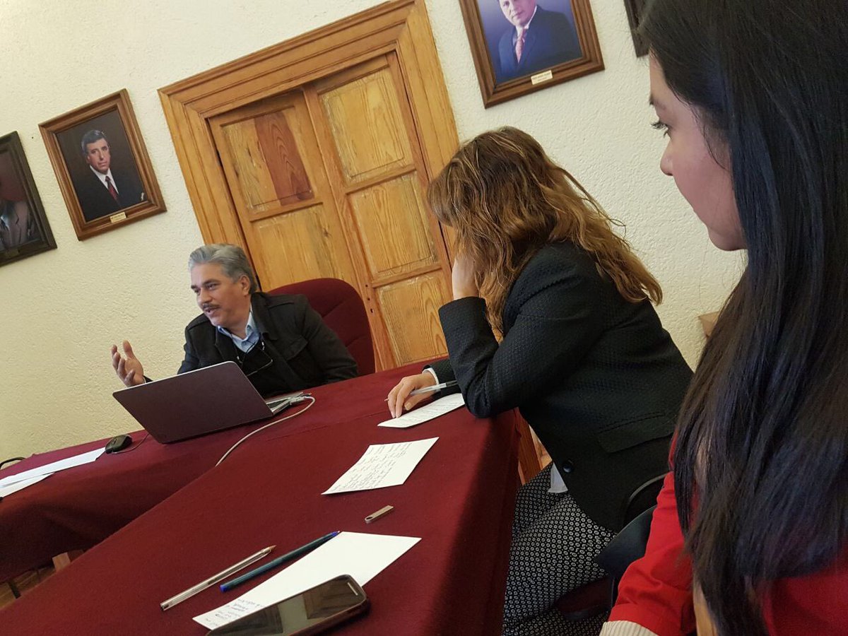 redsindicosmx's tweet photo. Integrantes de la Red se reúnen con autoridades del @iapem para la realización del Manual de organización de los Síndicos. https://t.co/YWw7ZrIHsU