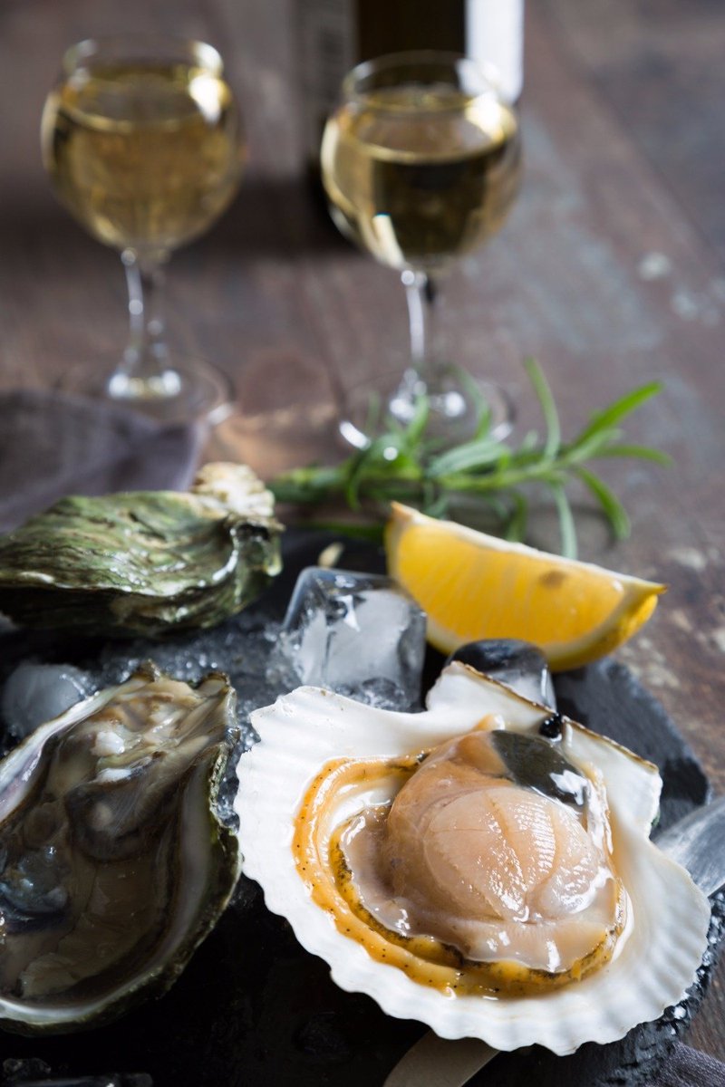 DKoyster's tweet photo. Enjoy the most #summer of all #tastes in #DKOyster along with a glass of your choice! https://t.co/8Ug8F8f6VE