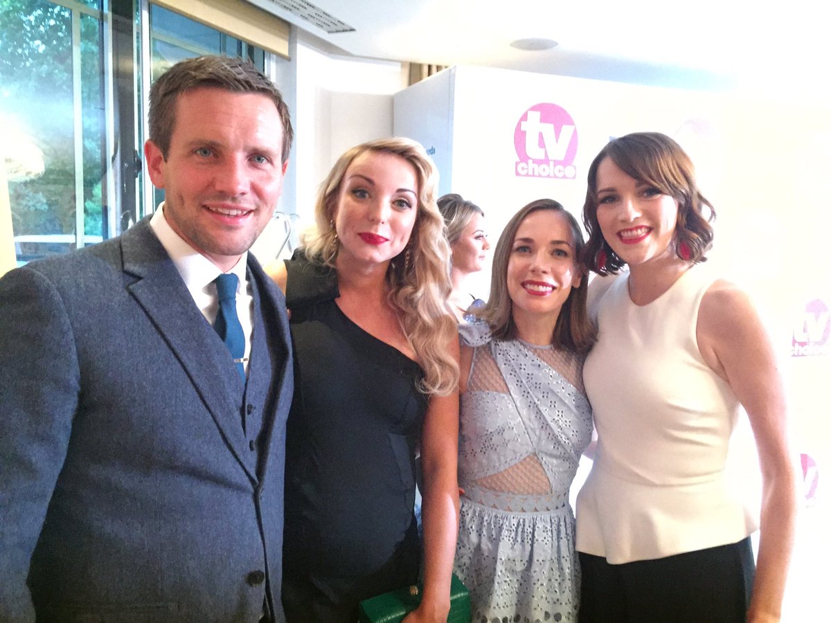 It's <a href="/CallTheMidwife1/">Call the Midwife</a> with a very pregnant <a href="/helen_george/">Helen George</a> plus <a href="/charritchie/">Charlotte Ritchie</a> <a href="/Jackjashton/">Jack Ashton</a> <a href="/LauraMain1/">Laura Main</a> #tvchoiceawards
