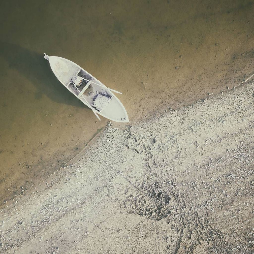 eminyeniacun's tweet photo. The edge of life 
#fineartphotography #fineart #france #fransa #travel #travelphotography  #photooftheday  #eminye… https://t.co/mhqhLSXNDo https://t.co/TYPa6n1c01