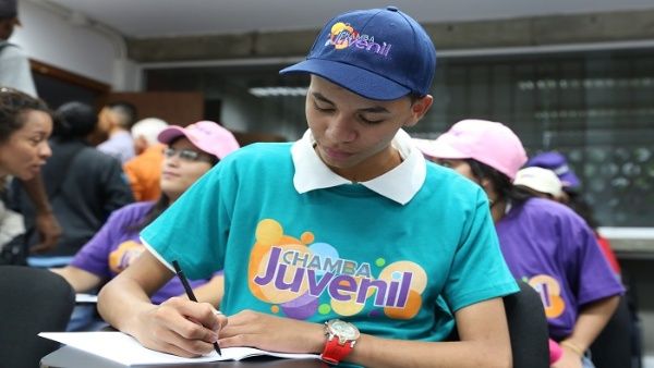 pinfantea's tweet photo. ¡ATENCIÓN! Nos escriben de muchas partes por el Plan Chamba Juvenil. Leemos y atendemos sus solicitudes, sin embargo pedimos Paciencia 1/2 https://t.co/GVvraicJ3L