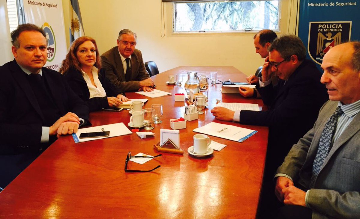 Mendoza inicia el camino para adherir al #SINAGIR minseg.gob.ar/mendoza-inicia…