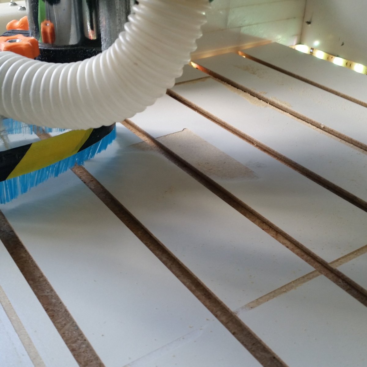 edmonton3dprint's tweet photo. #mpcnc getting an #upgrade  #wasteboard #bedleveling #making #maker #tech #bigdata #edmonton3dprints https://t.co/vnfA2nAe2I https://t.co/EsSiSpjaD8