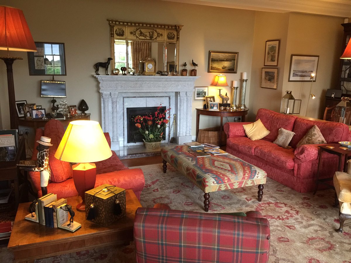 tuminds's tweet photo. Just arrived at the beautiful @MelfortHouse #Argyll. Welcome #whisky in the room #nicetouch https://t.co/mkVQJBOUup