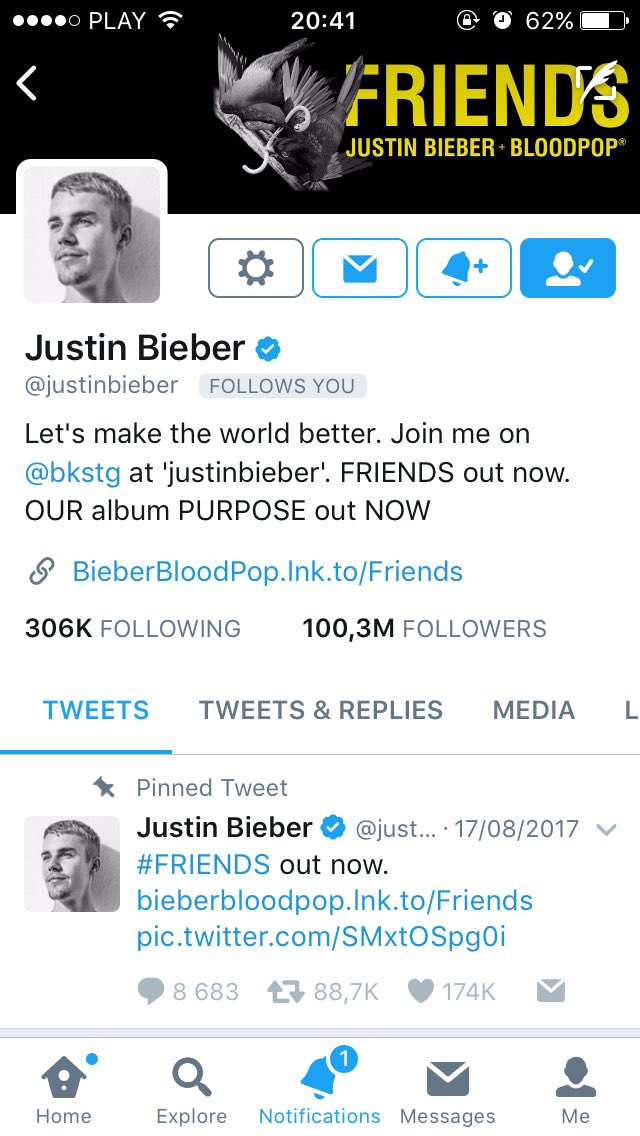 Justin as a sim tweet media