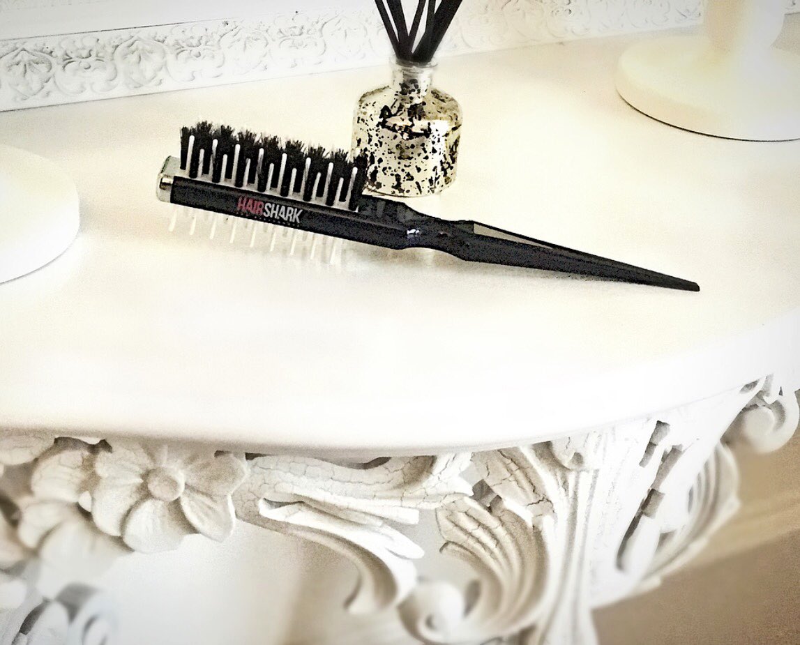 HairsharkUK's tweet photo. Your dressing table essential is weeks away.... 🔥 https://t.co/hxxHEe3Rao