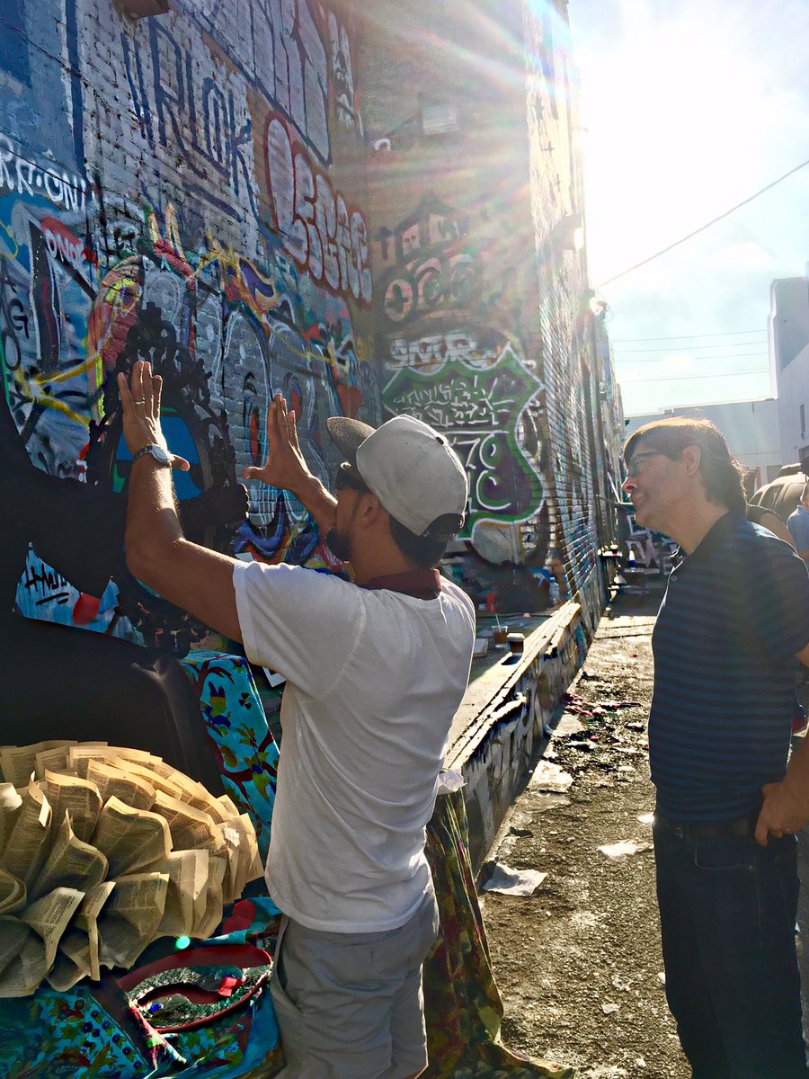 GriotsLament's tweet photo. #GriotsLament writer/dir @aleksmunoz &amp; DP @franciscojb working 2gether again. This time on the #SundanceWritersLab developed film @dyktwtsj https://t.co/IvnW8g4HWo