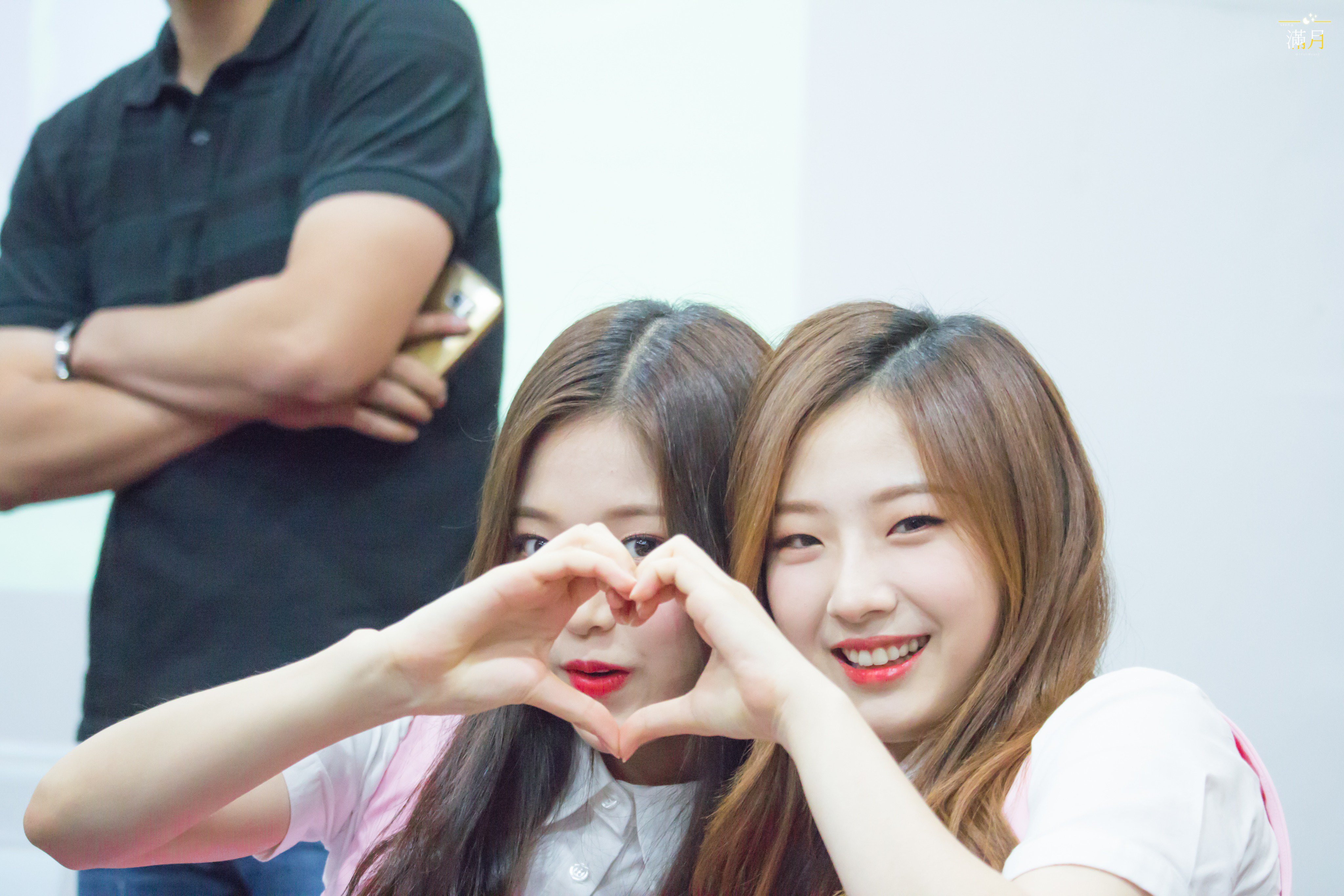 DI5sL5mUEAAJexe.jpg:orig