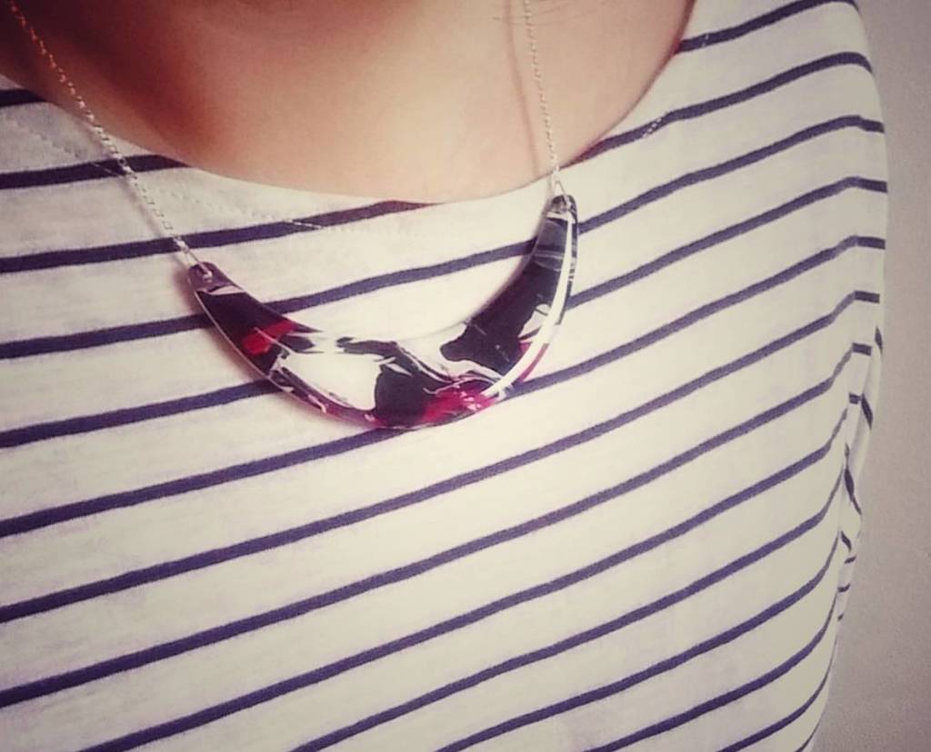 JoJoBlue_Design's tweet photo. #artofselfexpression #jewelrygram #jewelrydesign #jewelryaddict #instajewelry #flashesofdelight #necklace #etsysho… https://t.co/U4qSIzotee https://t.co/Mmh8TDhzYq
