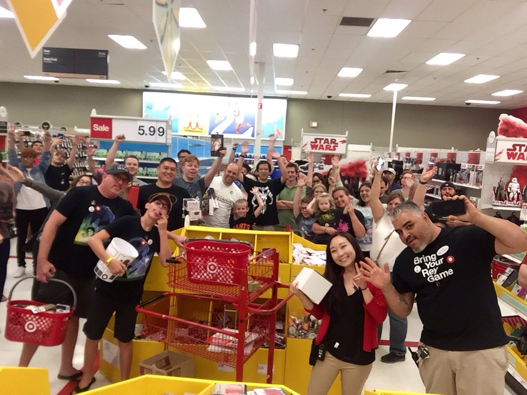 AndreRochelle1's tweet photo. T0677 our force is strong#ShareTheForce #bringyourraygame https://t.co/H5BUJyJpL4