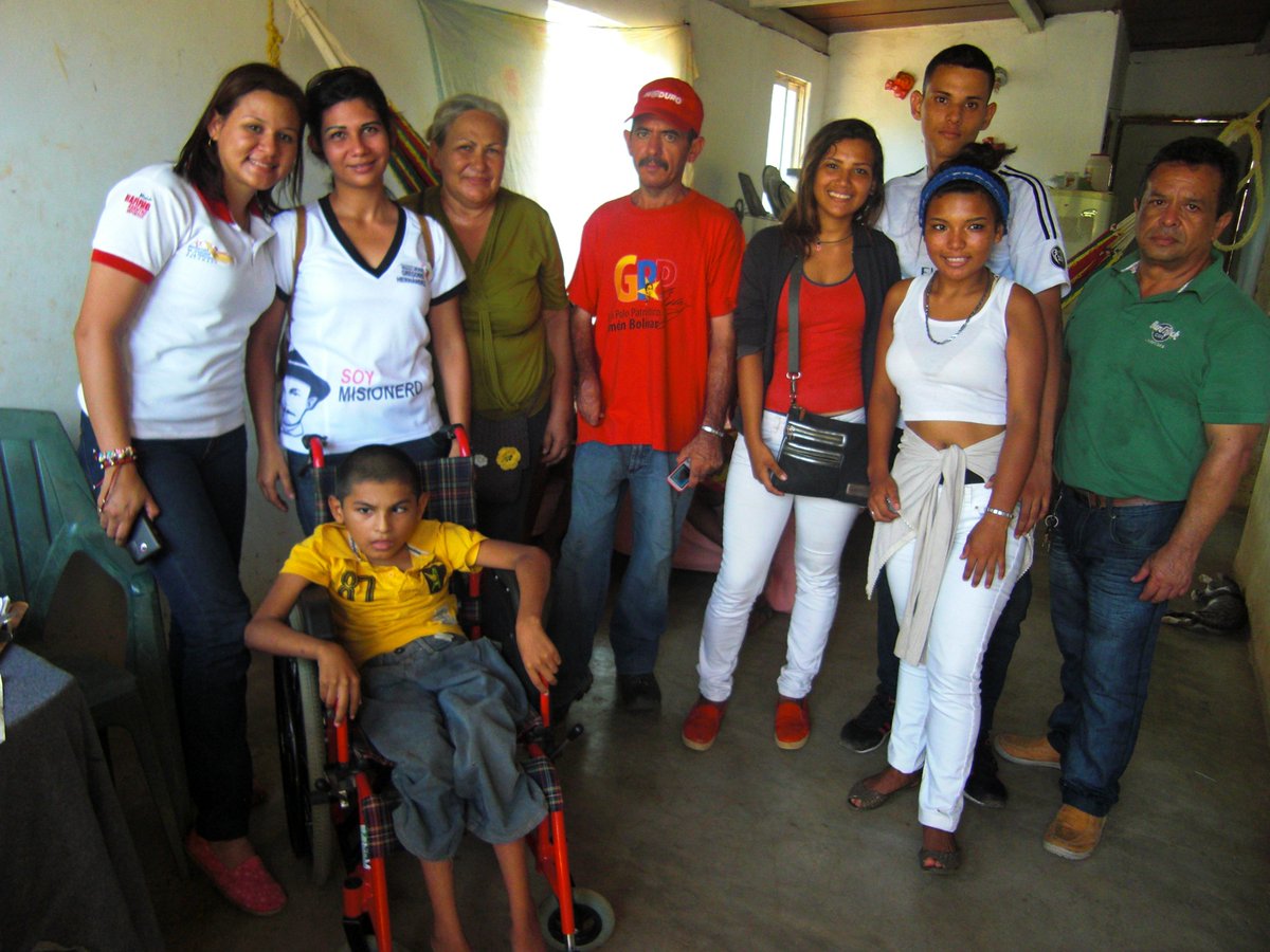 zulia_conapdis's tweet photo. 25/08 se entregó una silla de ruedas infantil en #AntonioBorjasRomero en  #Maracaibo en conjunto con @SomosVoficial @Conapdis @MisionDrJGH https://t.co/AuLGSSYszX