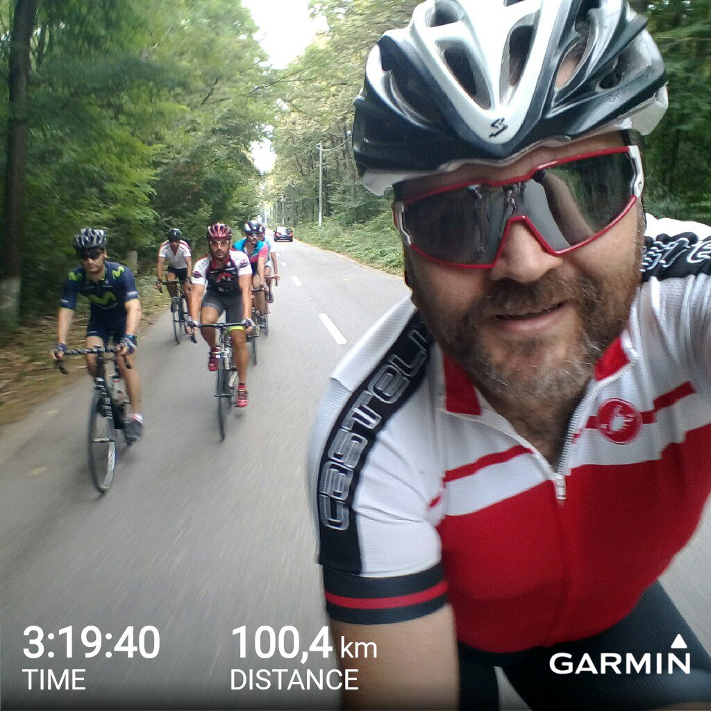 ioannicolae's tweet photo. #garmin #beatyesterday #intheoffice #castelli #spiuk #cycling #roadride #briko #freedom #thatmoment #AutumnIsHere #stravacycling #sport https://t.co/xDjyV54rHf