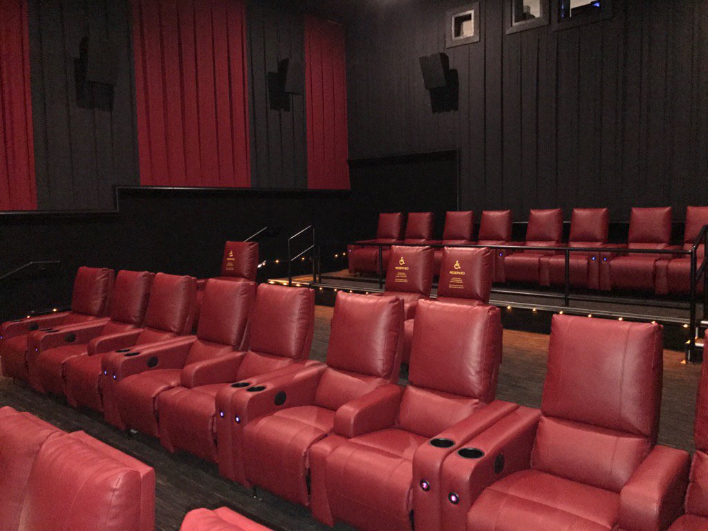 Sallenaustin On Twitter Lakeline Mall Upgraded Their Amc Theatre