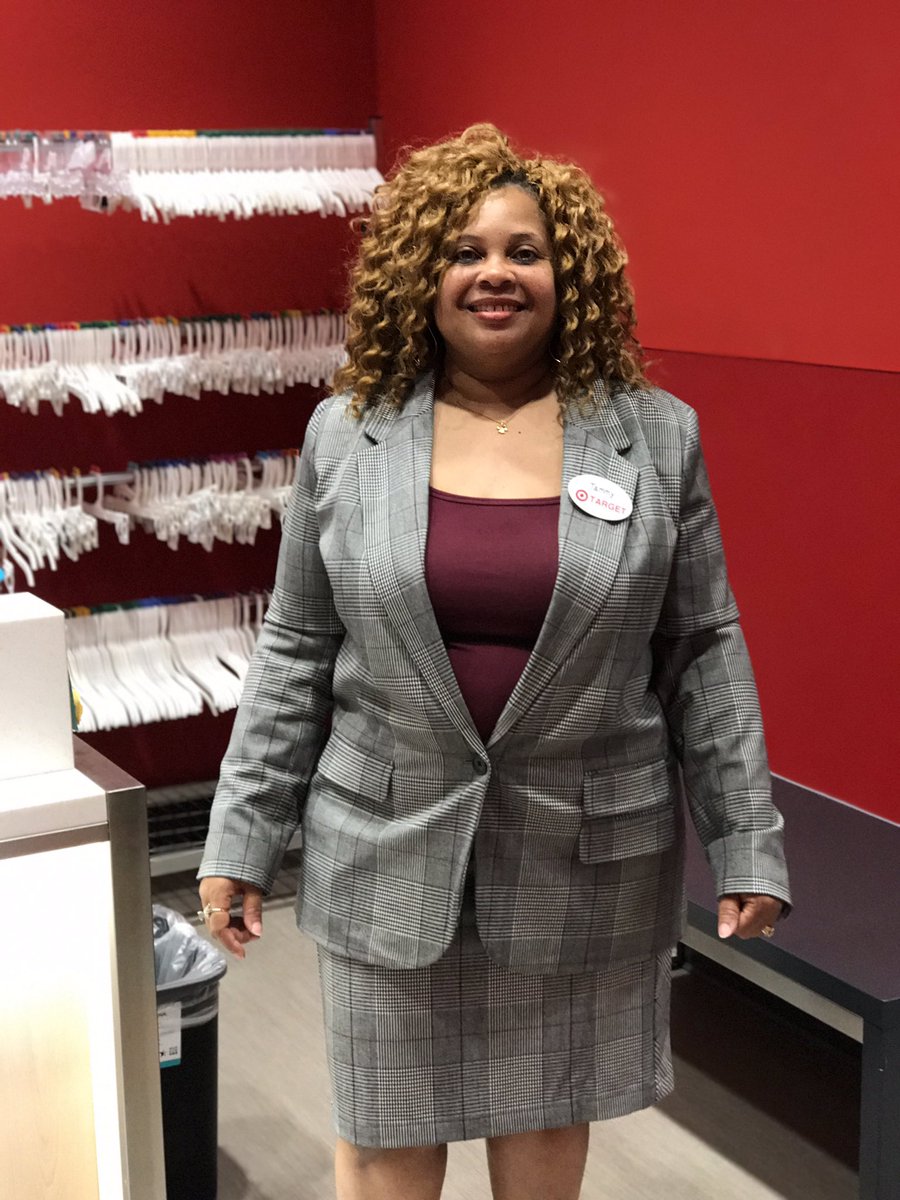 OTfromTarget's tweet photo. It's "a new day" at T1759 Fitting Room with Miss Tammy. #LaborDay  #anewdaytarget #anewdayswagg @LauraBoulware @FerreroAmy @A_Leigh_ https://t.co/UP8JdZcBV5