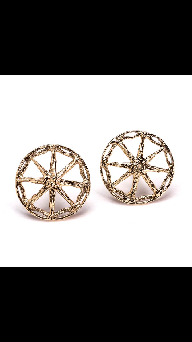 StoneSymbol's tweet photo. The Essential Unearthed Earrings in Gold, Rose Gold and Sterling Silver. A must have!! #stoneunity #humanity #spirituality #peace and #love https://t.co/aYelDZg6ya