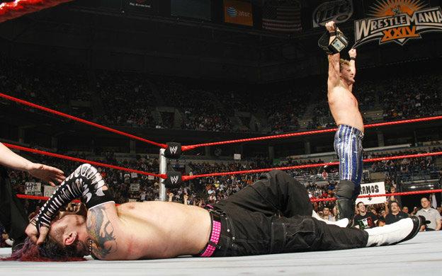ZackDeporte's tweet photo. Primera lucha por el Campeonato Intercontinental de Jeff Hardy en mas de 9 años.

La última vez vs. Jericho en RAW del 10.03.2008. #DatosWWE https://t.co/Vq0TKduHsq